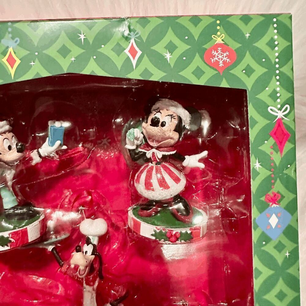 NEW Santa Mickey Mouse & Friends Sketchbook Ornament 8-pc Set 2023 New in Box - Picture 8 of 9